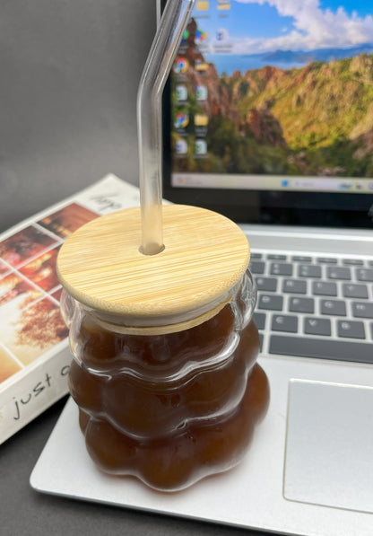 Aesthetic Ribbed Glass Tumbler with Straw & Bamboo Lid – Iced Coffee, Latte, Juice & Tea Sipper
