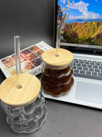Aesthetic Ribbed Glass Tumbler with Straw & Bamboo Lid – Iced Coffee, Latte, Juice & Tea Sipper