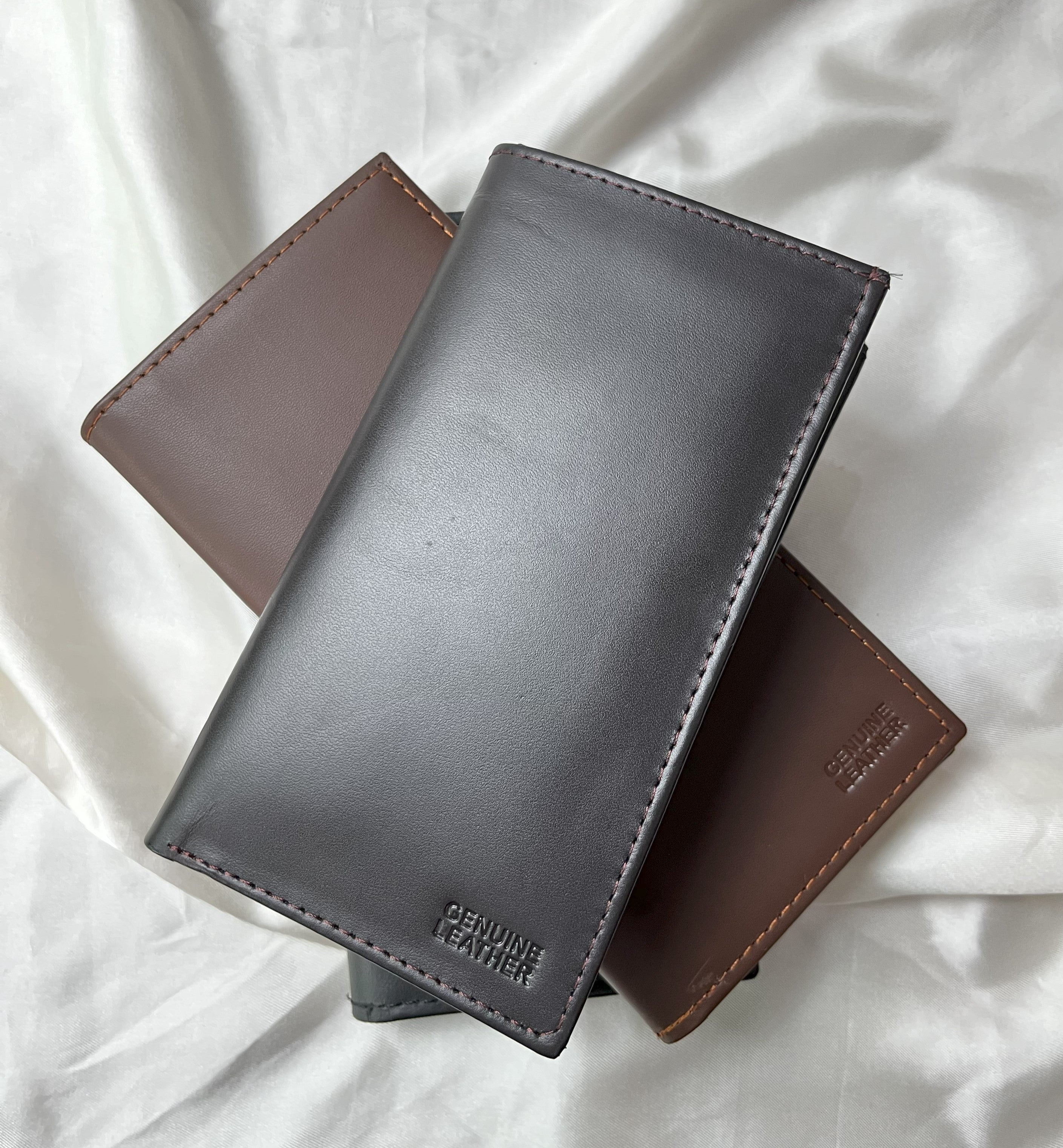 Slim Leather Long Wallet – Unisex Money & Card Holder with Elegant Design